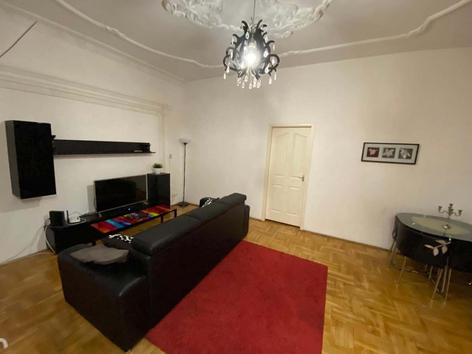 Apartment With Balcony And Ac Next To Danube Budapest Exterior foto